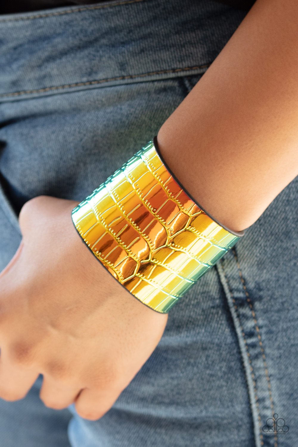 Paparazzi ♥ Chroma Croc - Multi ♥ Bracelet