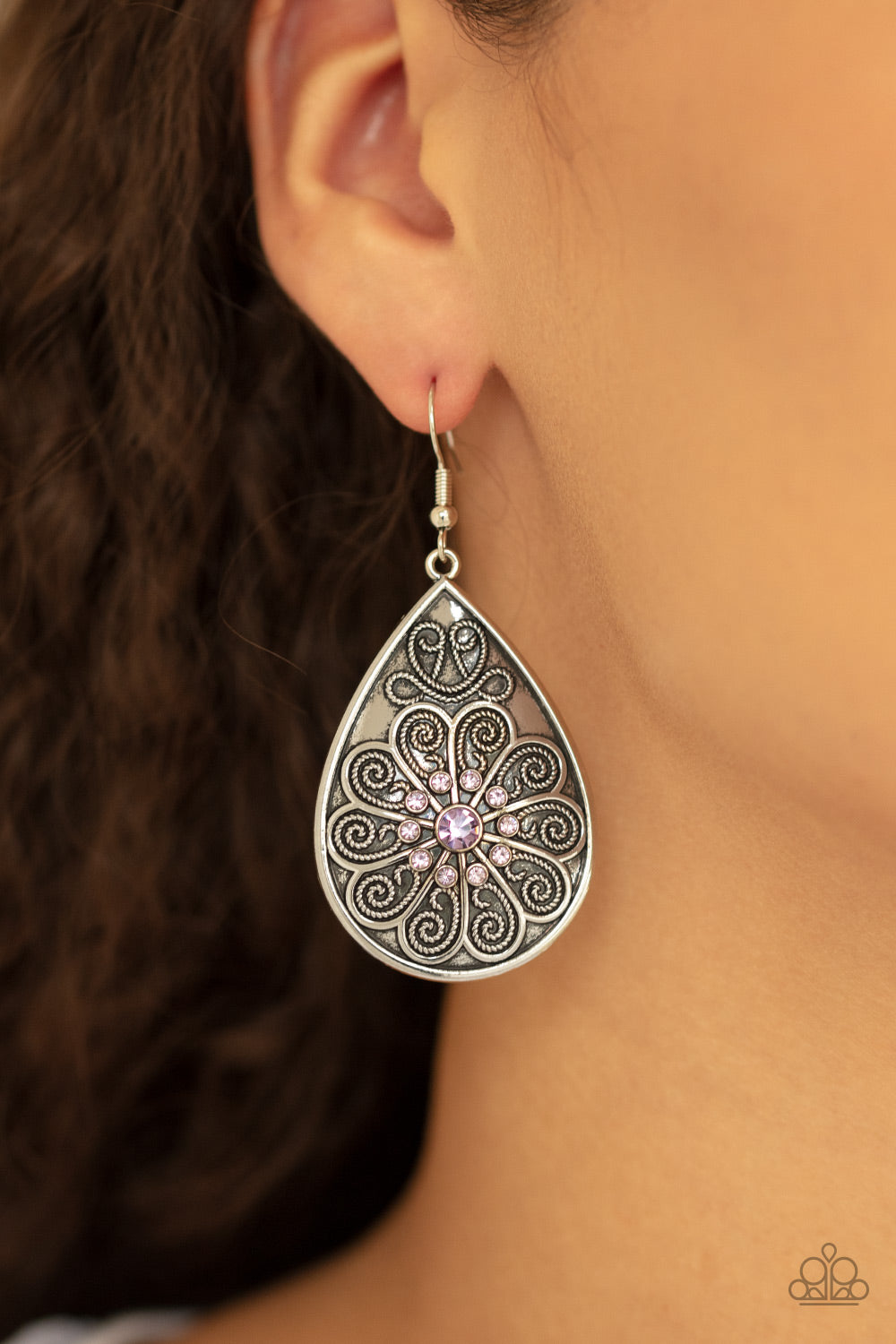Paparazzi ♥ Banquet Bling - Purple ♥ Earrings
