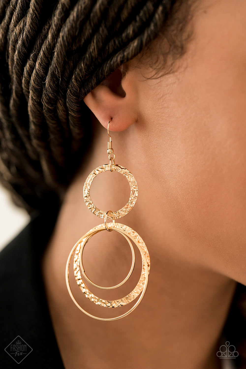 Paparazzi ♥ Eclipsed Edge ♥ Earrings
