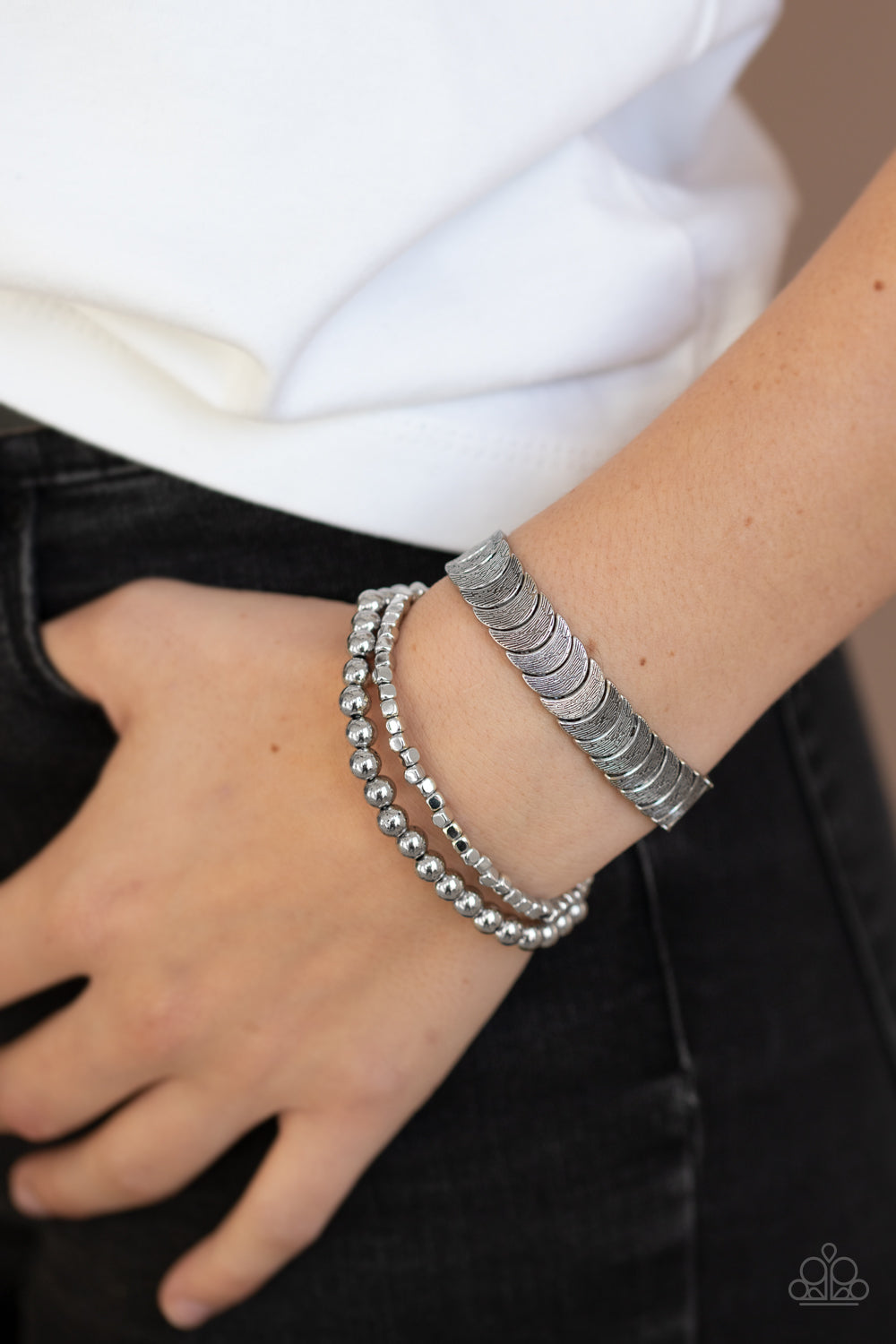 Paparazzi ♥ LAYER It On Me - Silver ♥ Bracelet