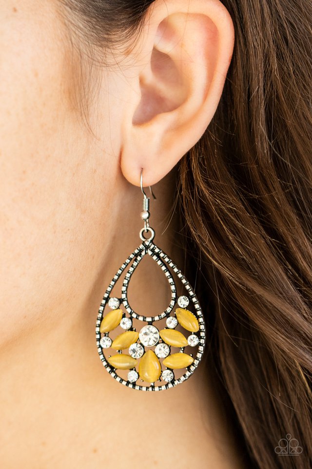 Paparazzi ♥ Dewy Dazzle - Yellow ♥ Earrings