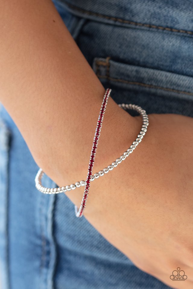 Paparazzi ♥ Chicly Crisscrossed - Red ♥ Bracelet