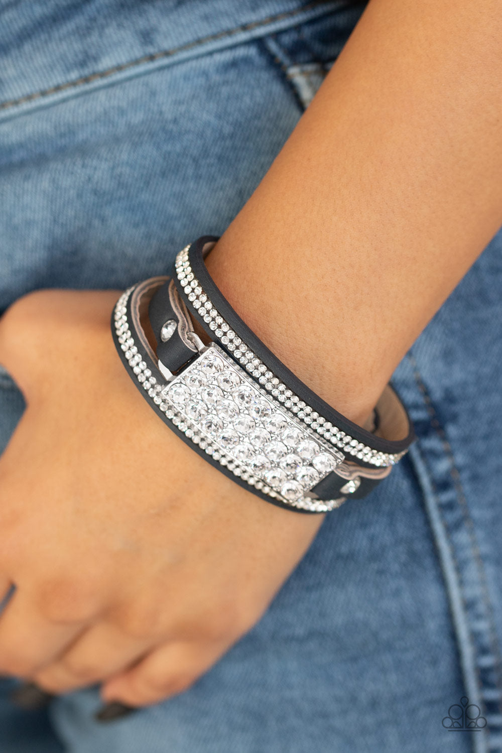 Paparazzi ♥ Shockingly Sparkly - Blue ♥ Bracelet