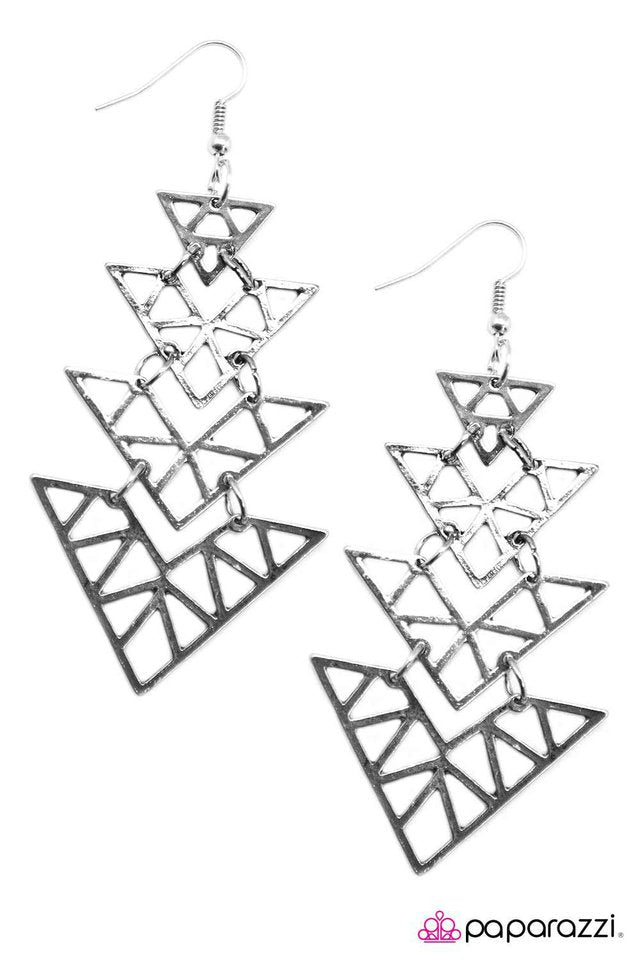 Paparazzi ♥ Straight To The Point - Silver ♥ Earrings