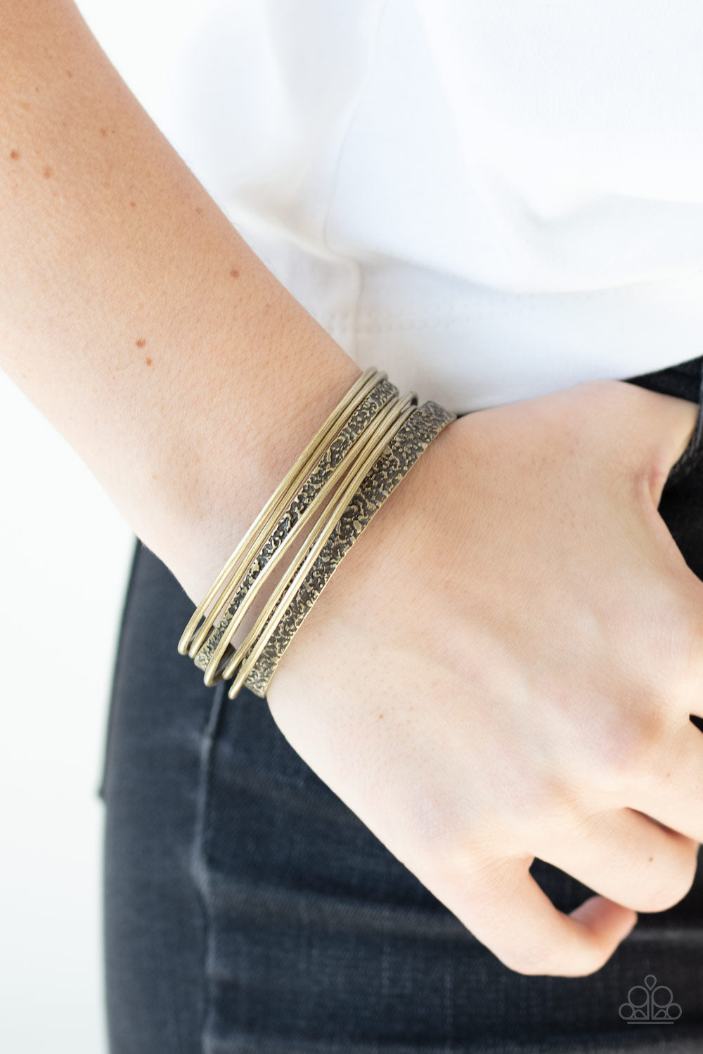 Paparazzi ♥ Full Circle - Brass ♥ Bracelet