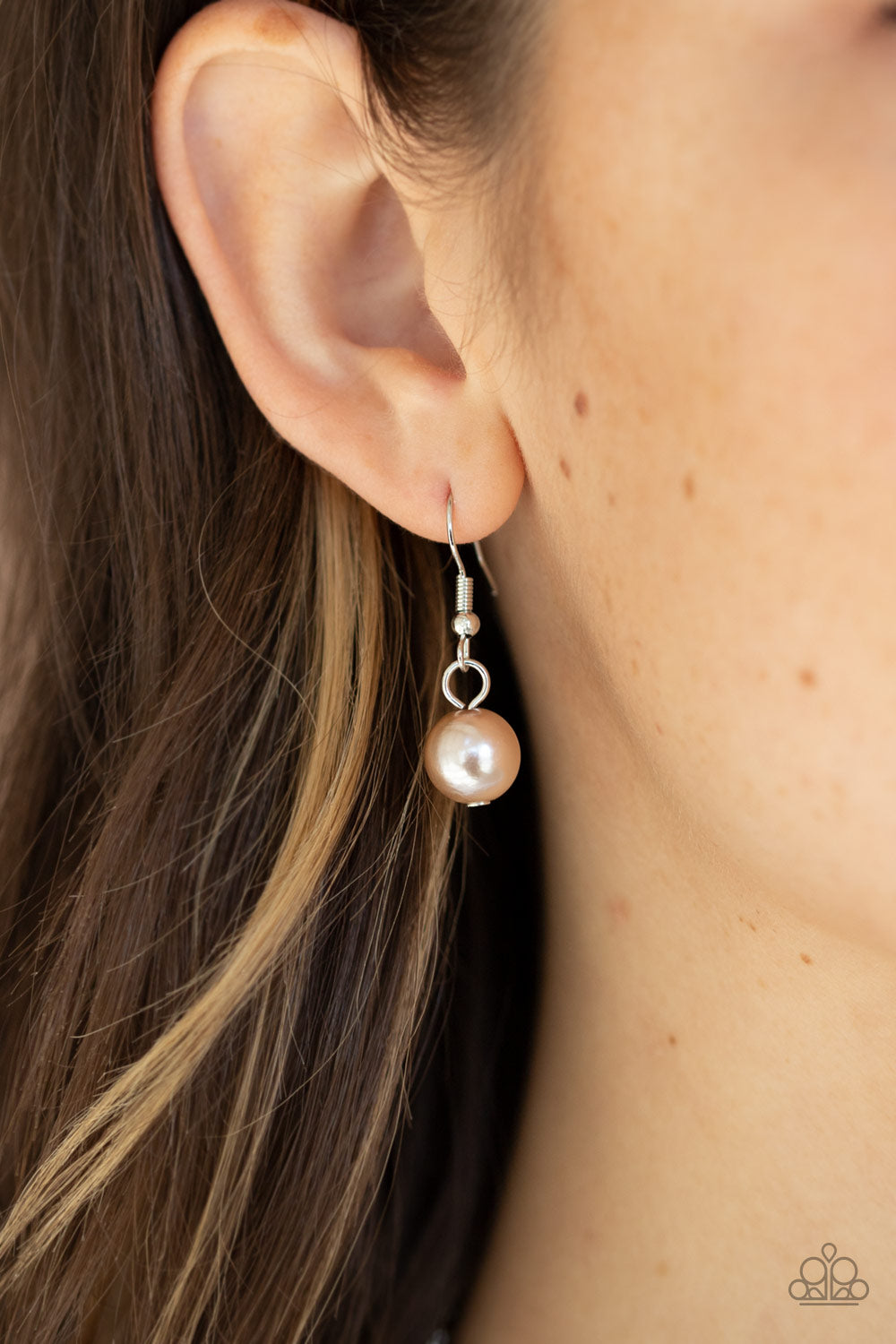 Paparazzi ♥ Uptown Pearls - Brown ♥ Necklace