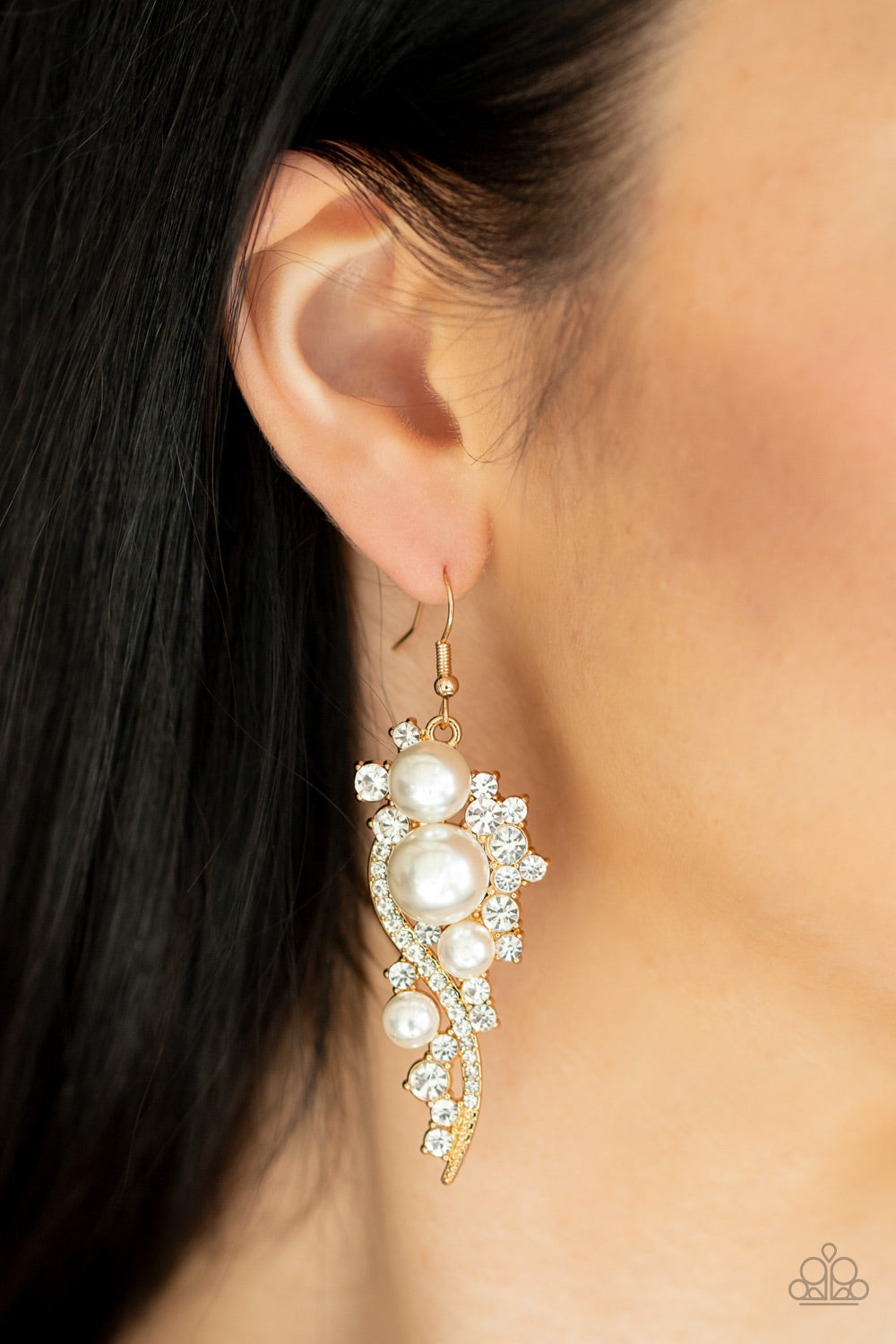 Paparazzi ♥ High-End Elegance - Gold ♥ Earrings