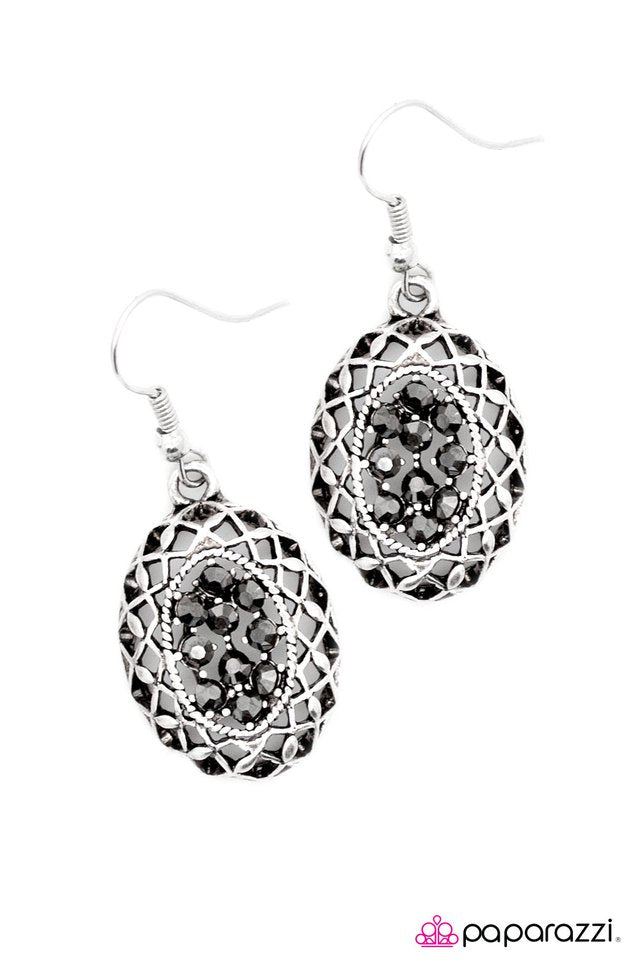 Paparazzi ♥ Welcome To The Cabaret - Silver ♥ Earrings