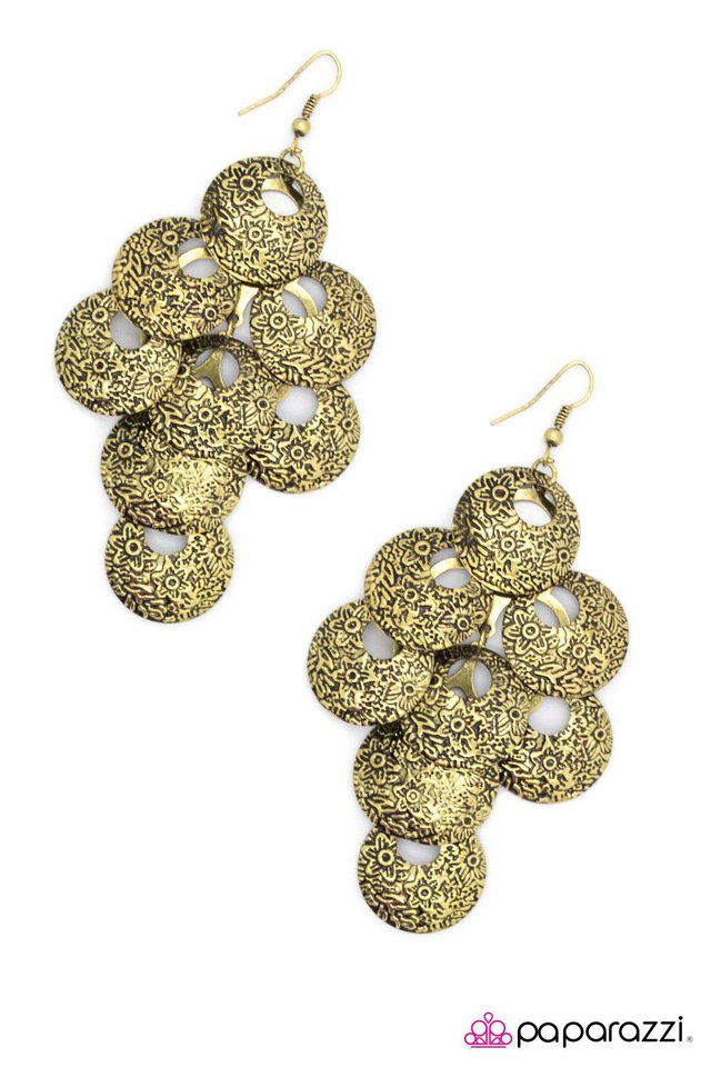 Paparazzi ♥ This Is Your Chance - Brass ♥ Earrings