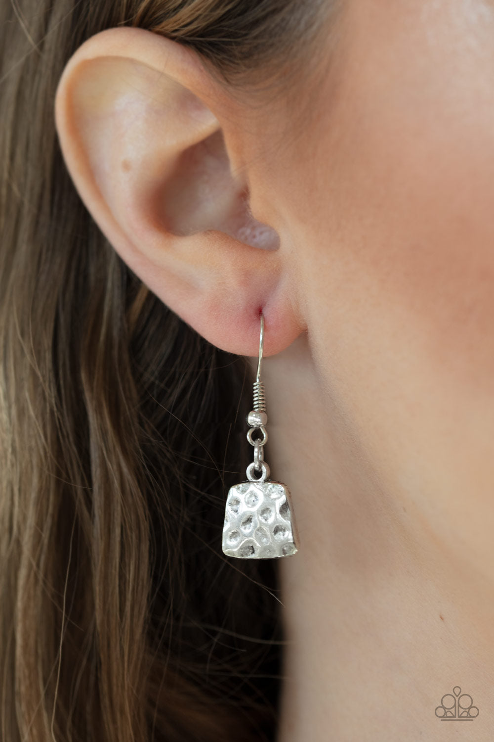 Paparazzi ♥ Metallic Mechanics - Silver ♥ Necklace