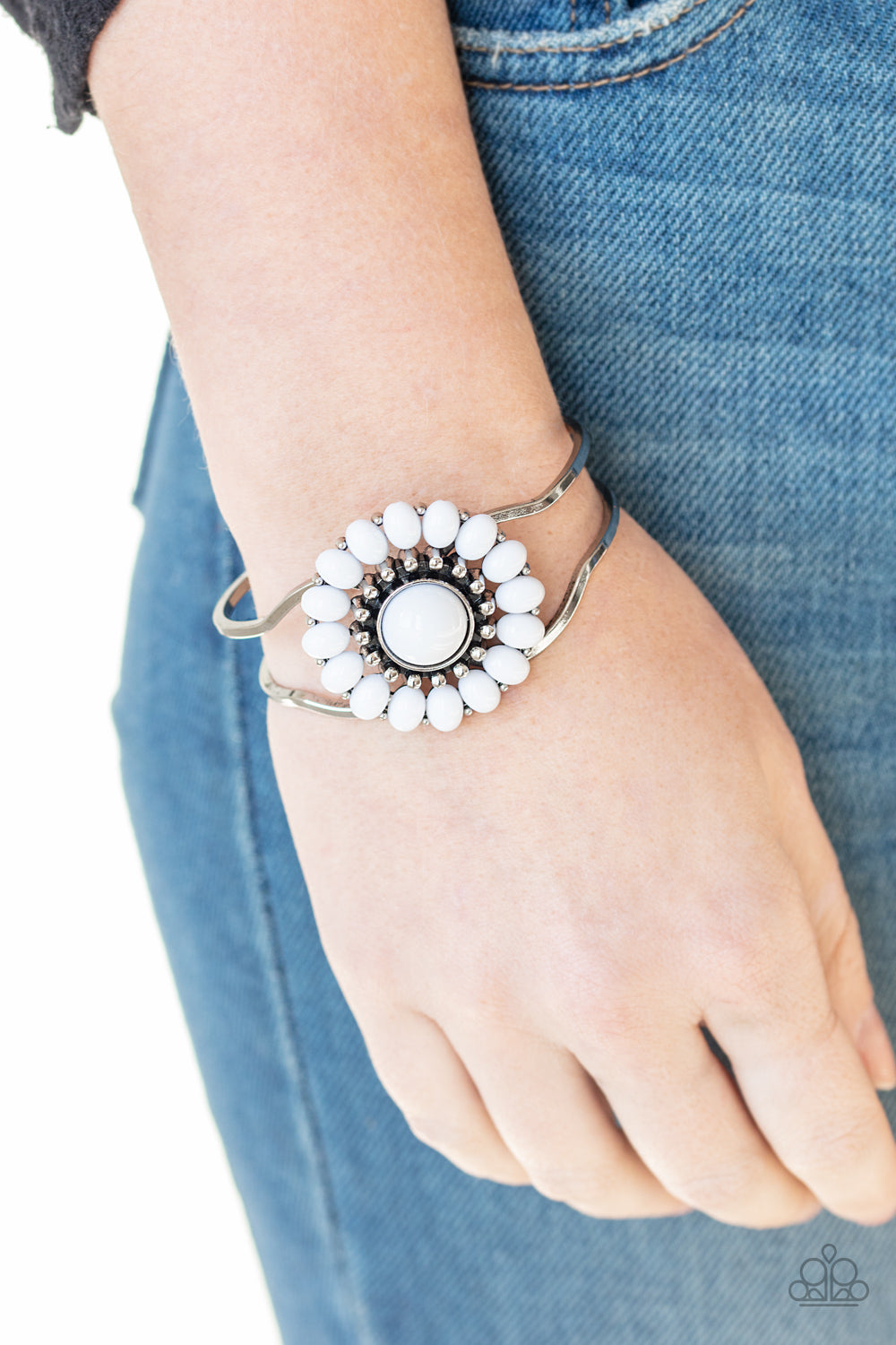 Paparazzi ♥ Posy Pop - White ♥ Bracelet