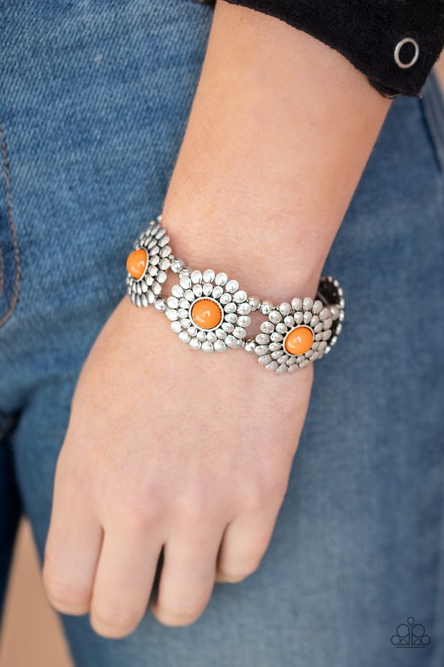Paparazzi ♥ Bountiful Blossoms - Orange ♥ Bracelet