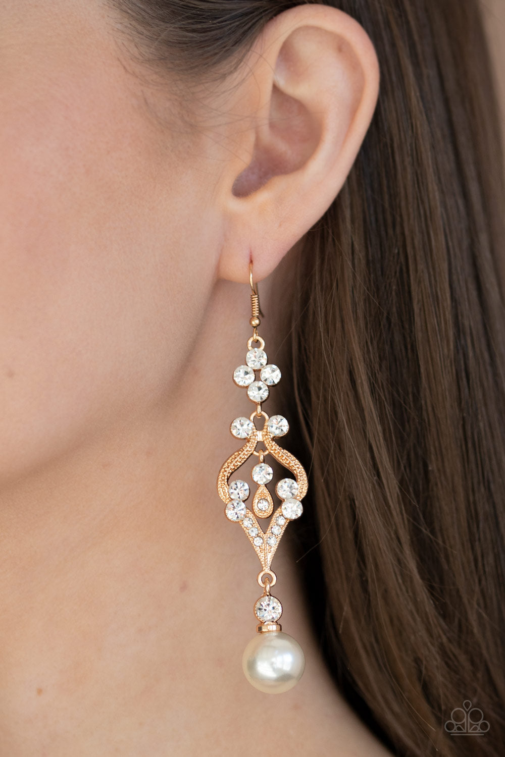 Paparazzi ♥ Elegantly Extravagant - Gold ♥ Earrings