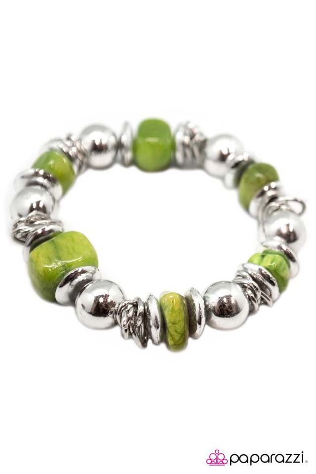 Paparazzi ♥ Earthy Elegance - Green ♥ Bracelet