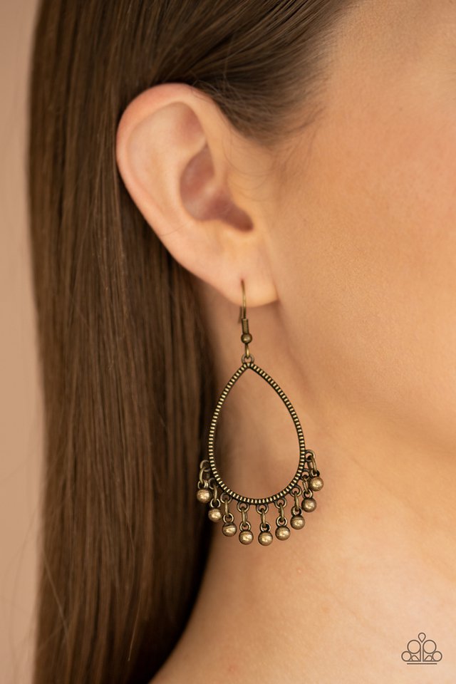 Paparazzi ♥ Country Charm - Brass ♥ Earrings