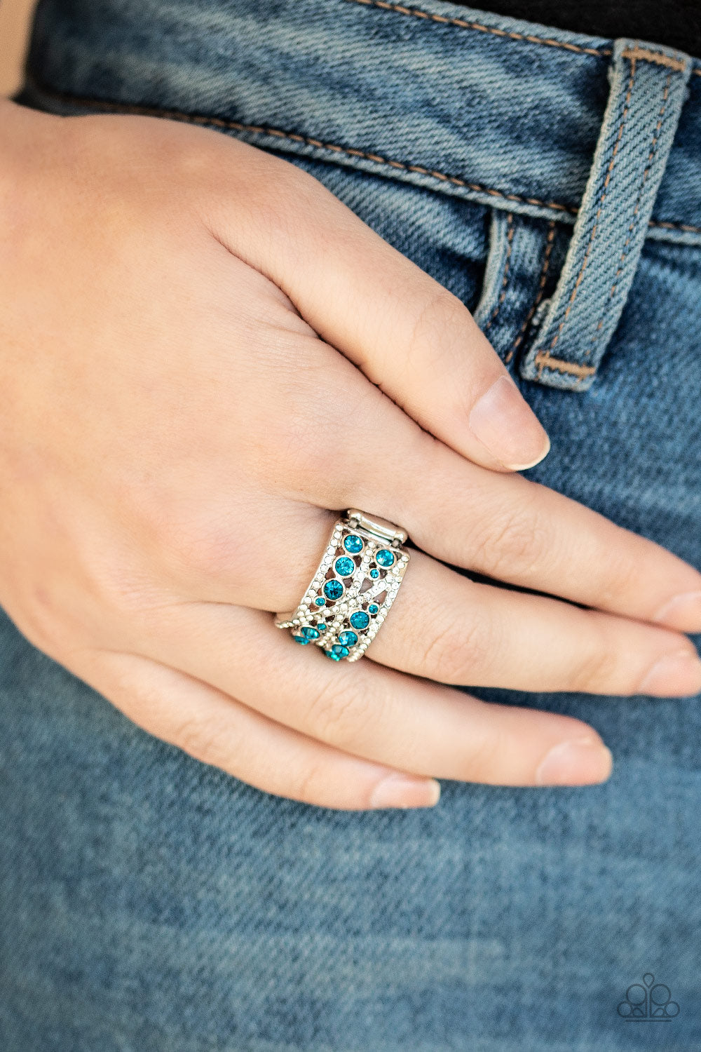 Paparazzi ♥ Elegant Effervescence - Blue ♥ Ring