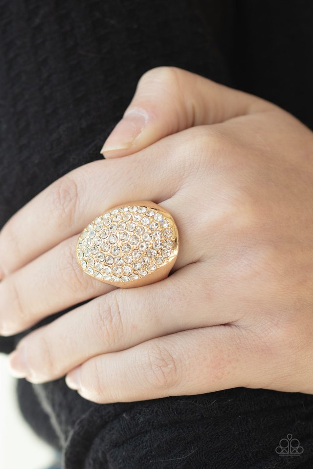 Paparazzi ♥ Bling Scene - Gold ♥ Ring