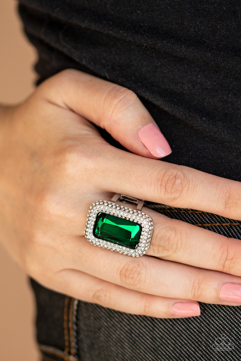 Paparazzi ♥ A Grand STATEMENT-MAKER - Green ♥ Ring