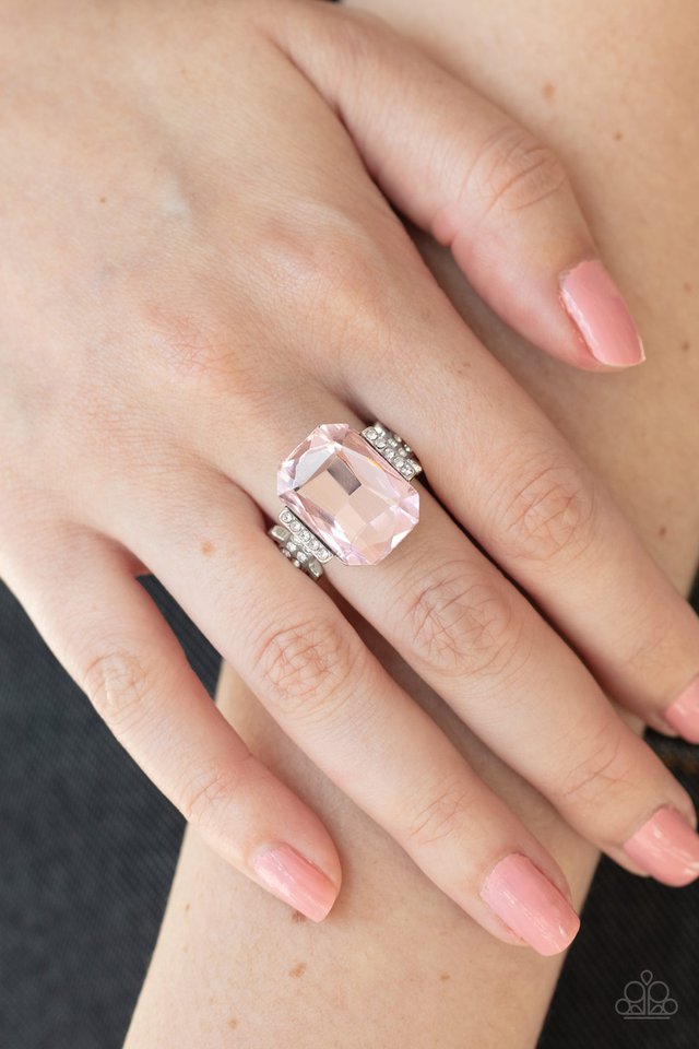 Paparazzi ♥ You Can COUNTESS On Me - Pink ♥ Ring