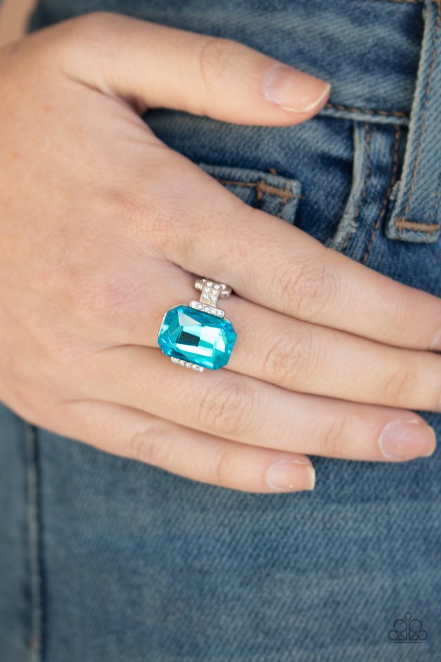 Paparazzi ♥ You Can COUNTESS On Me - Blue ♥ Ring