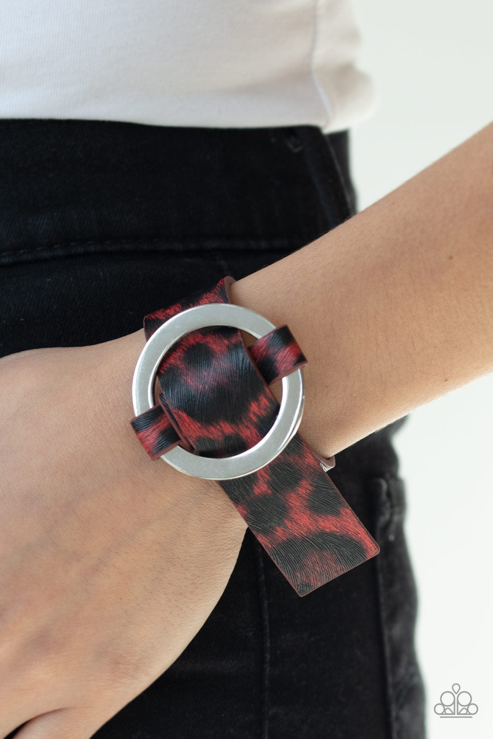 Paparazzi ♥ Jungle Cat Couture - Red ♥ Bracelet