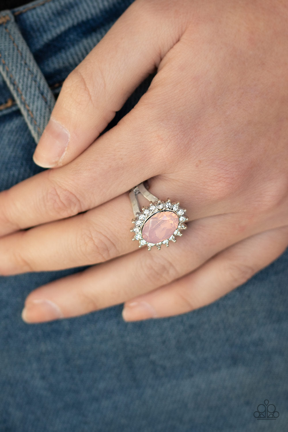 Paparazzi ♥ Iridescently Illuminated - Pink ♥ Ring