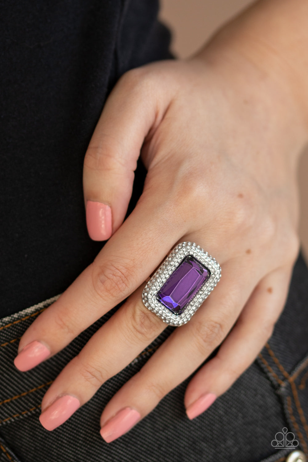Paparazzi ♥ A Grand STATEMENT-MAKER - Purple ♥ Ring