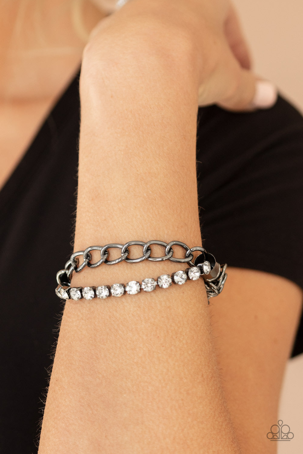 Paparazzi ♥ Glamour Grid - Black ♥ Bracelet