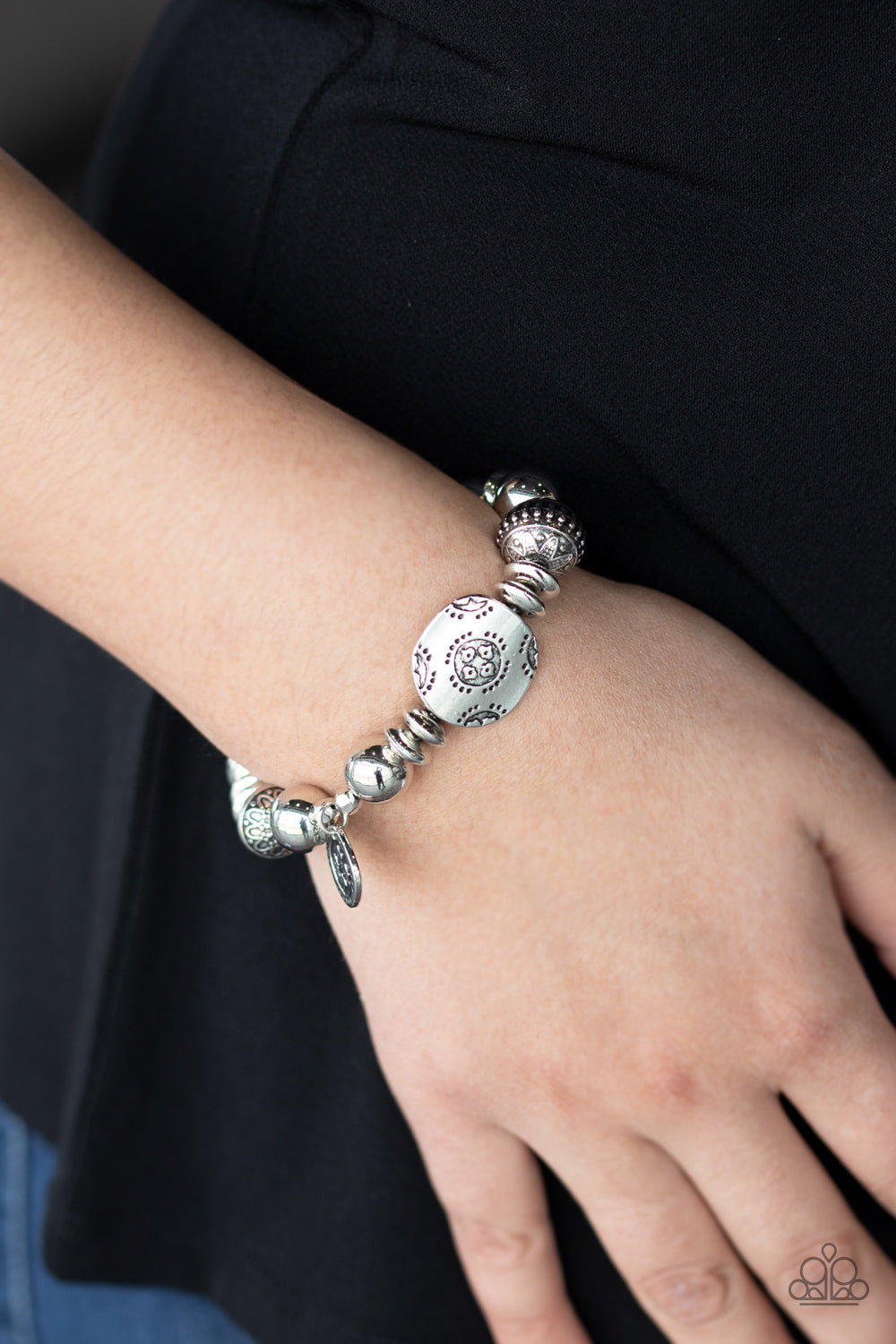 Paparazzi ♥ Aesthetic Appeal - Silver ♥ Bracelet
