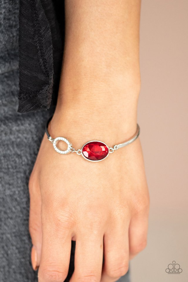 Paparazzi ♥ Glamorous Glow - Red ♥ Bracelet