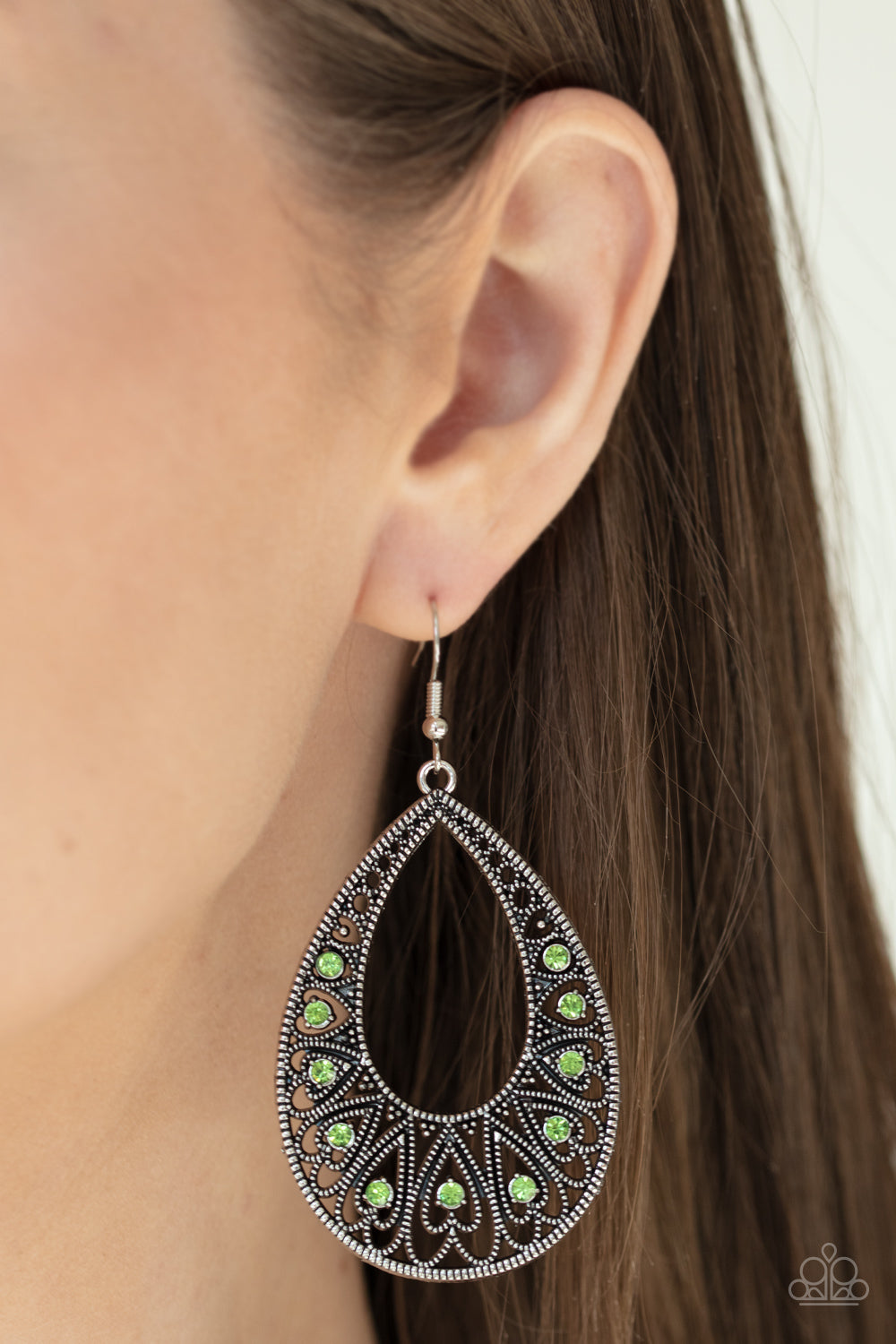 Paparazzi ♥ Love To Be Loved - Green ♥ Earrings
