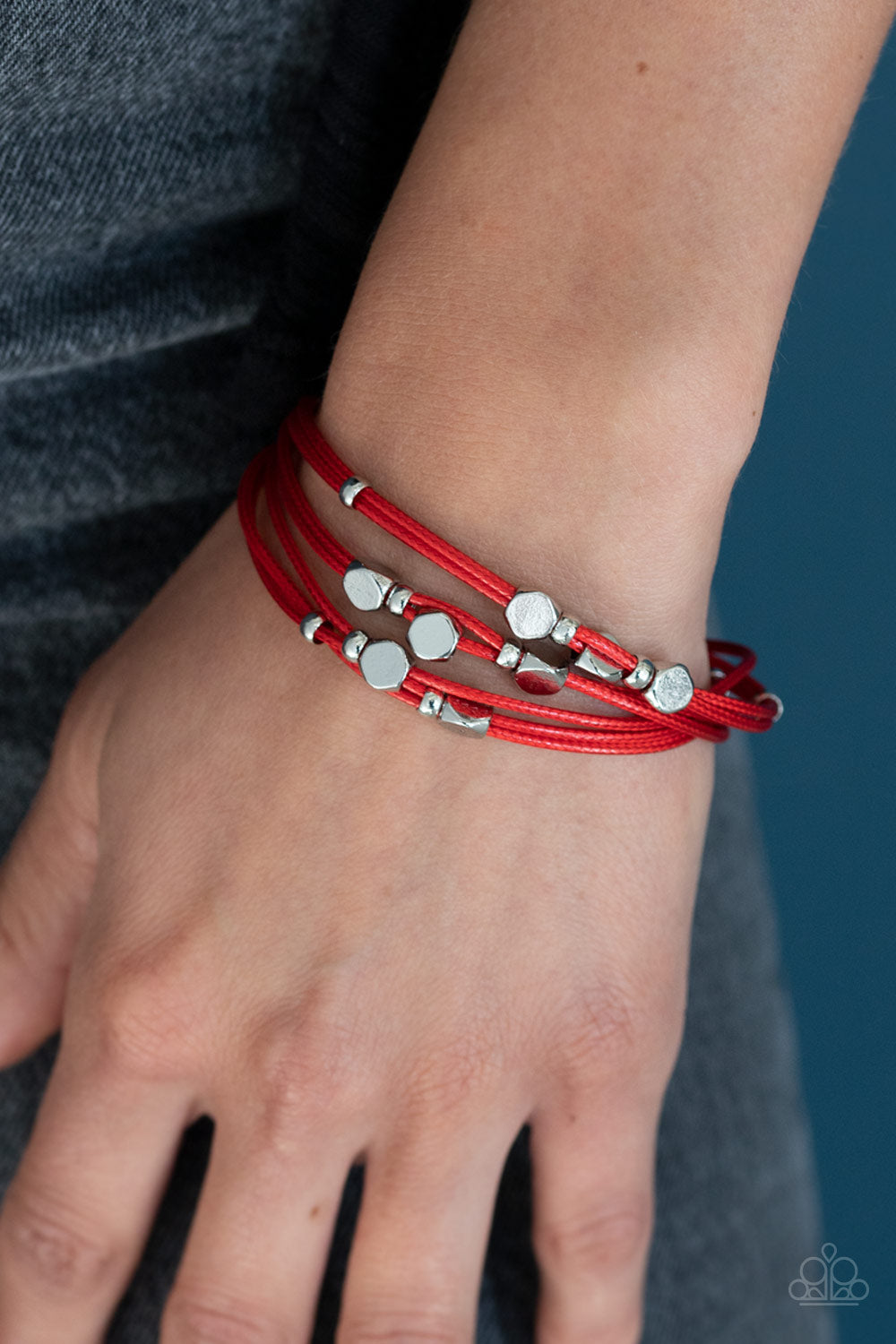 Paparazzi ♥ Cut The Cord - Red ♥ Bracelet