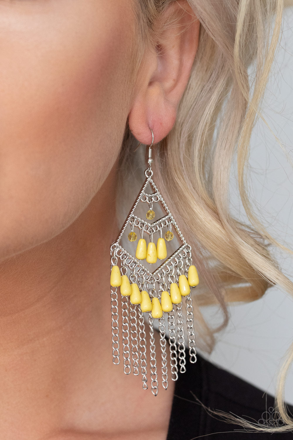 Paparazzi ♥ Trending Transcendence - Yellow ♥ Earrings