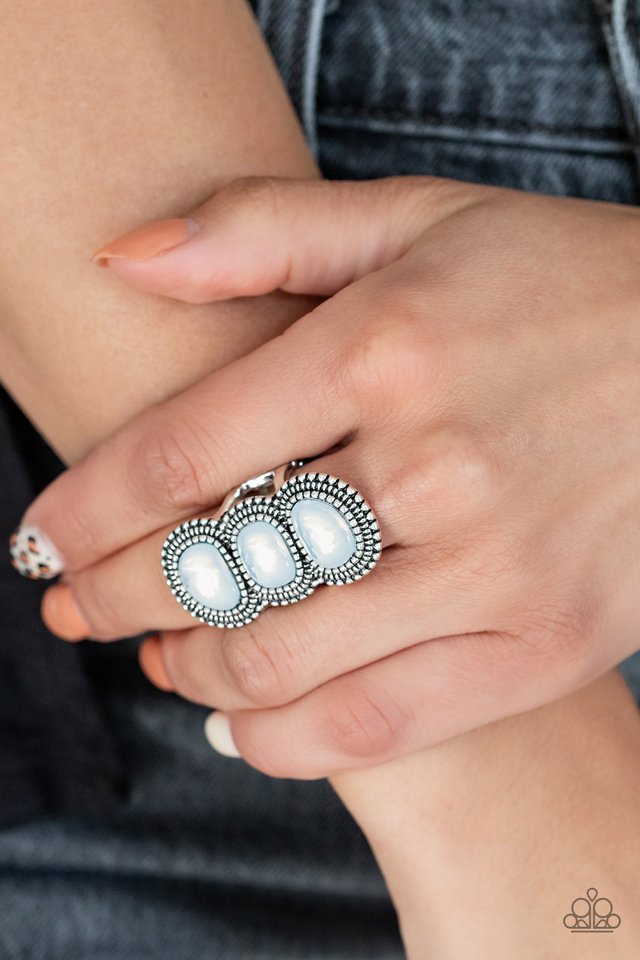 Paparazzi ♥ Radiant Rubble - White ♥ Ring