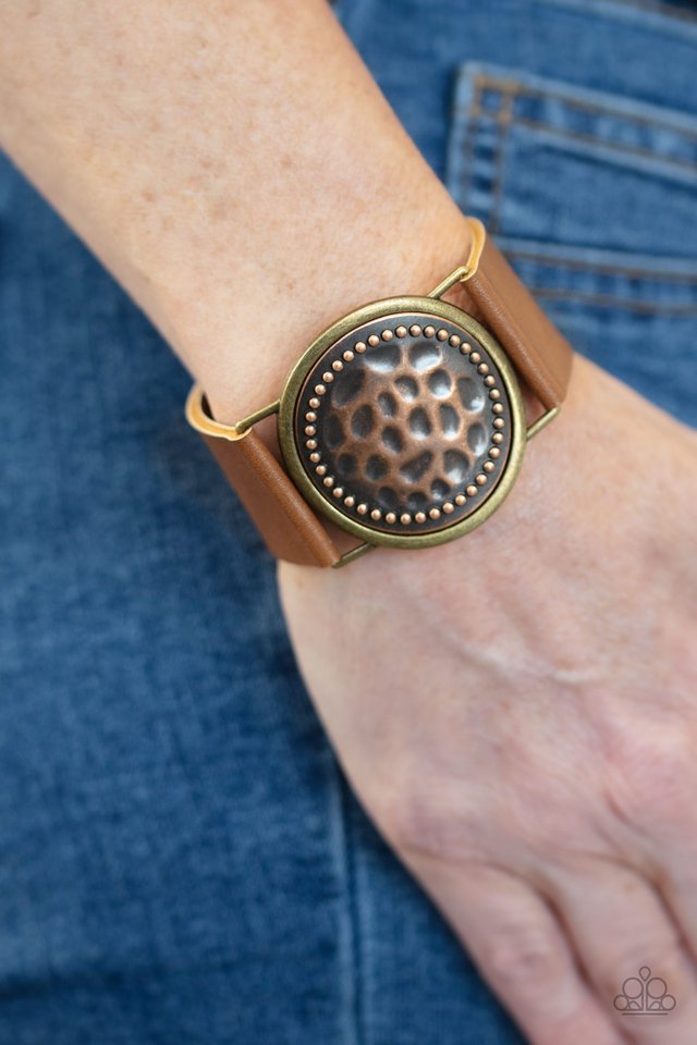 Paparazzi ♥ Hold On To Your Buckle - Copper ♥ Bracelet