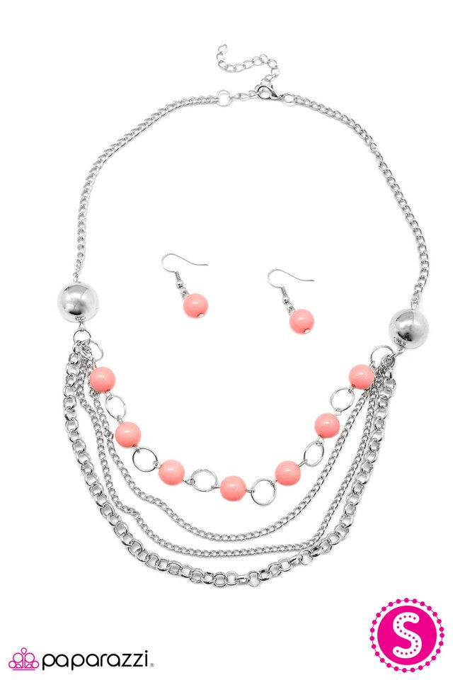 Paparazzi ♥ The Difference Between Us - Pink ♥ Necklace