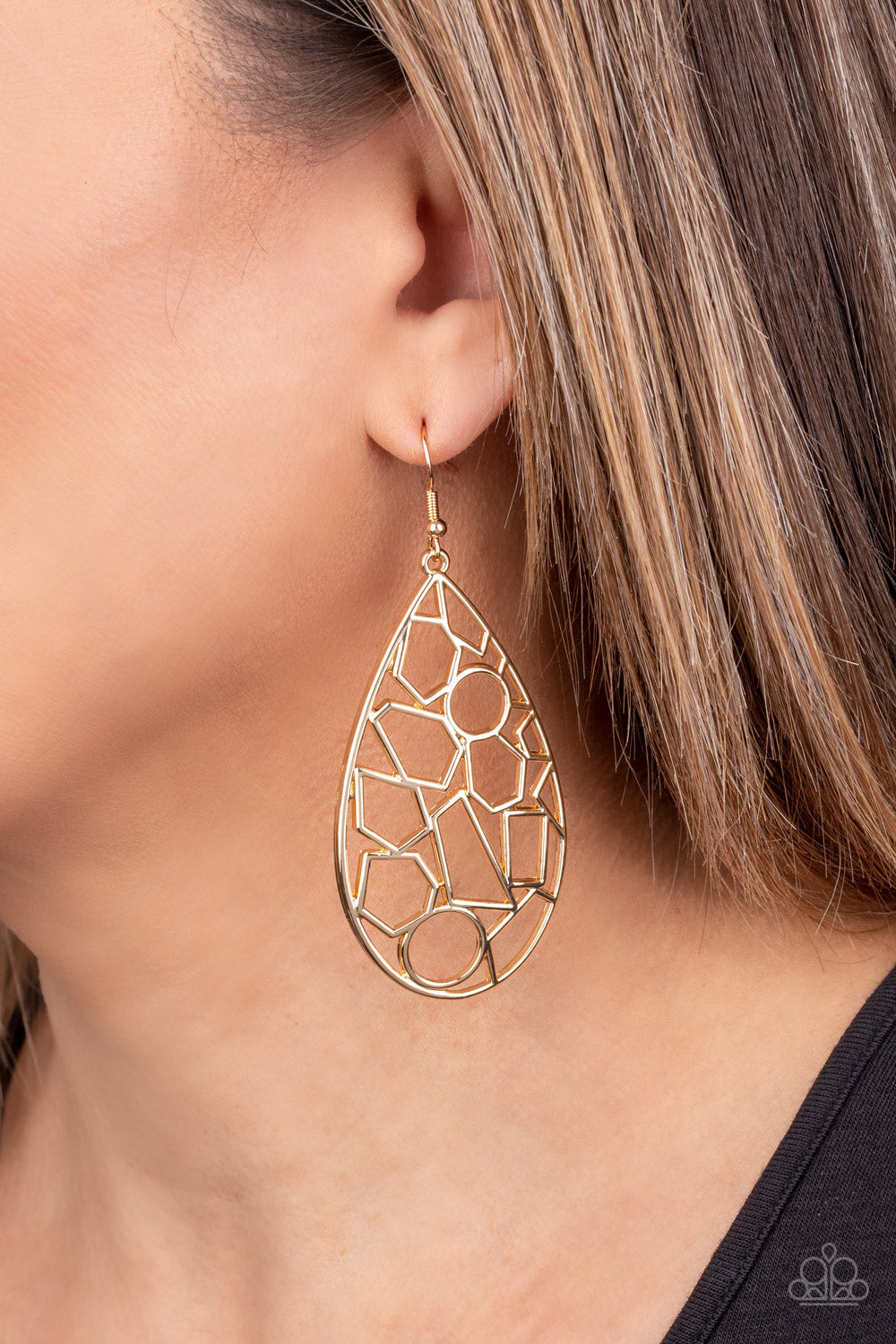 Paparazzi ♥ Reshaped Radiance - Gold ♥ Earrings