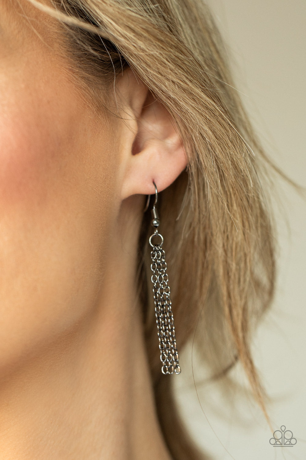 Paparazzi ♥ Dizzying Decor - Black ♥ Necklace