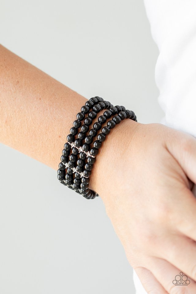 Paparazzi ♥ Stacked To The Top - Black ♥ Bracelet
