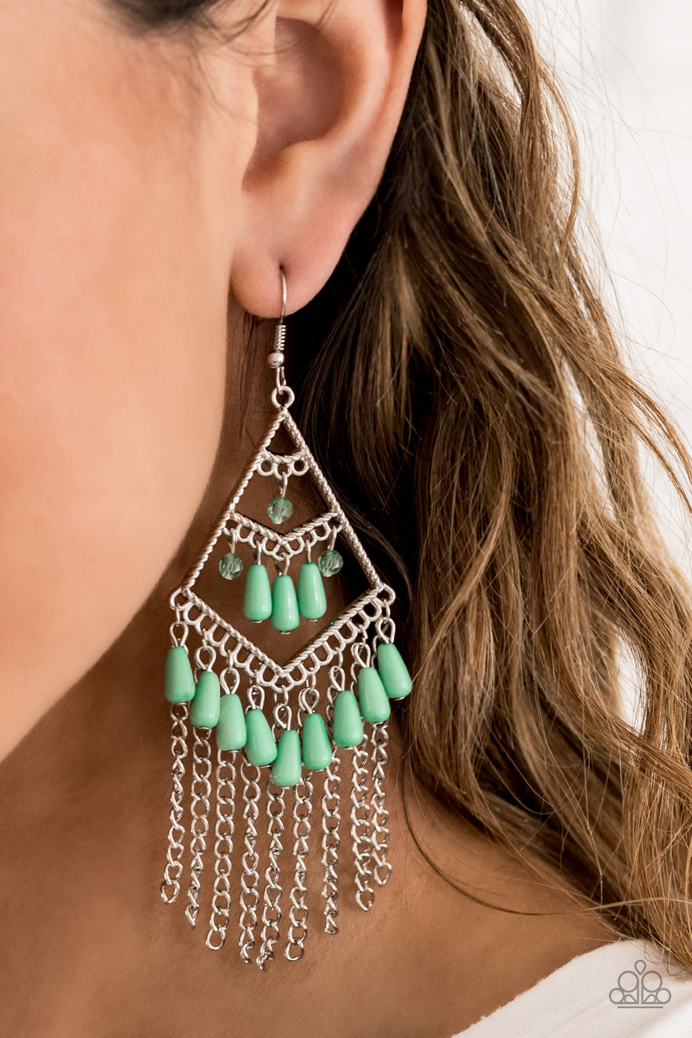 Paparazzi ♥ Trending Transcendence - Green ♥ Earrings