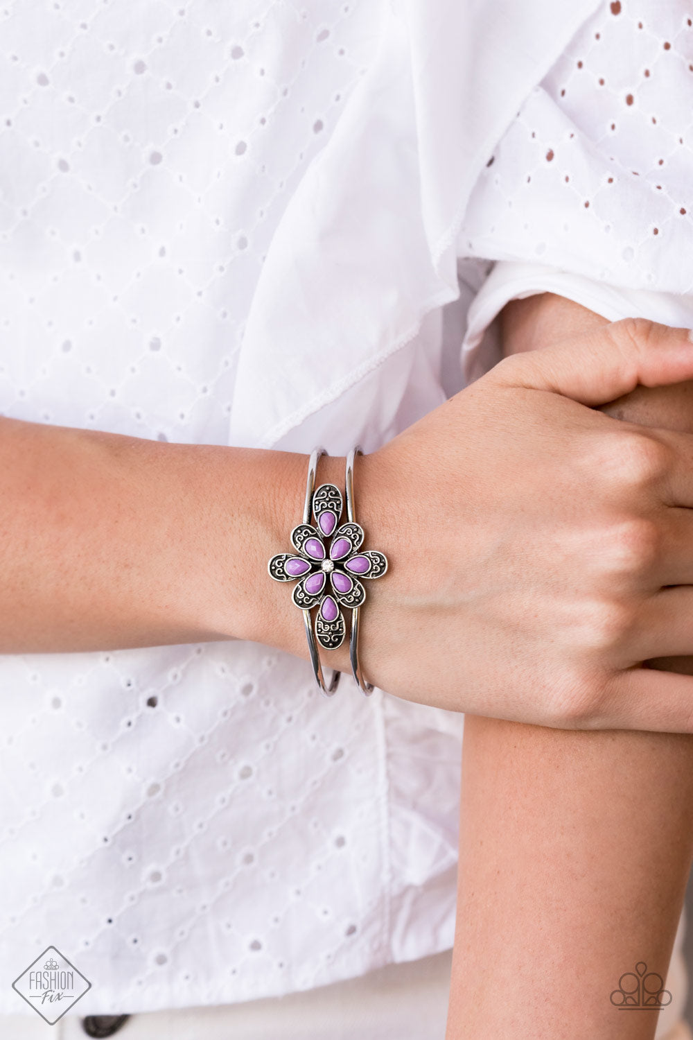 Paparazzi ♥ Go With The FLORALS - Purple ♥ Bracelet