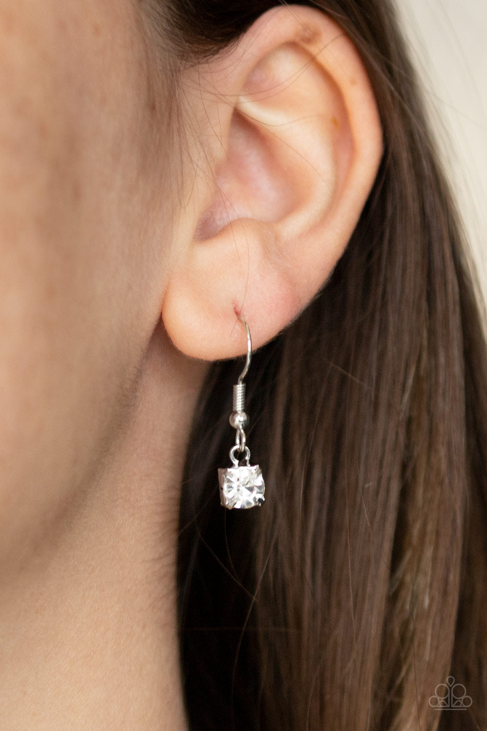 Paparazzi ♥ Inner STARLIGHT - White ♥ Necklace