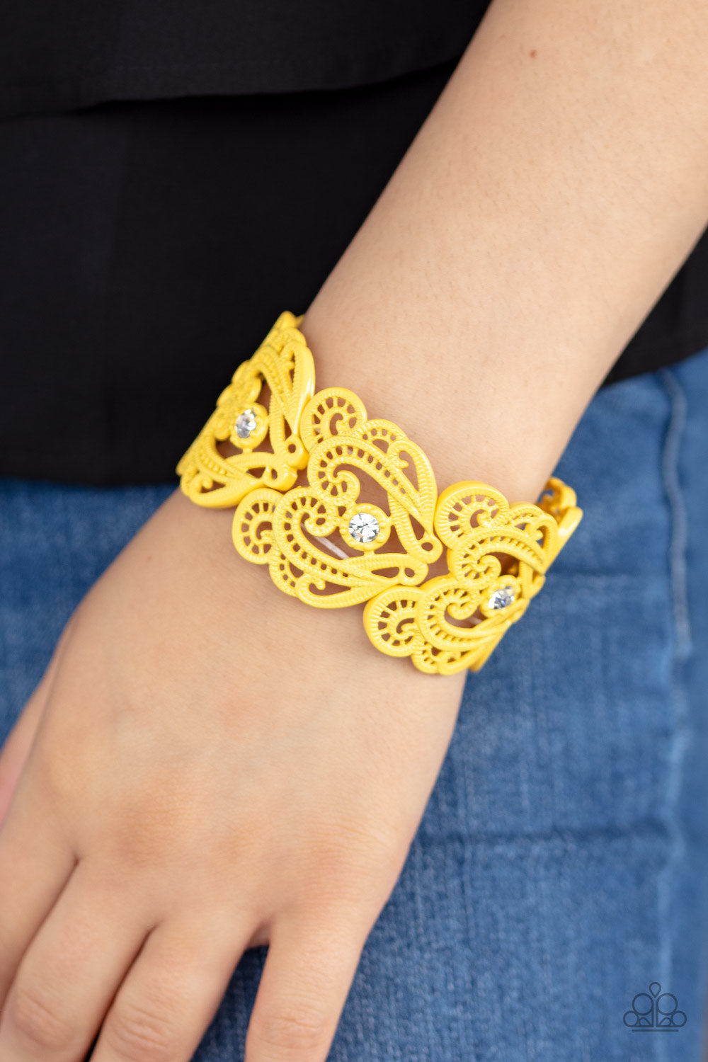 Paparazzi ♥ Vintage Romance - Yellow ♥ Bracelet