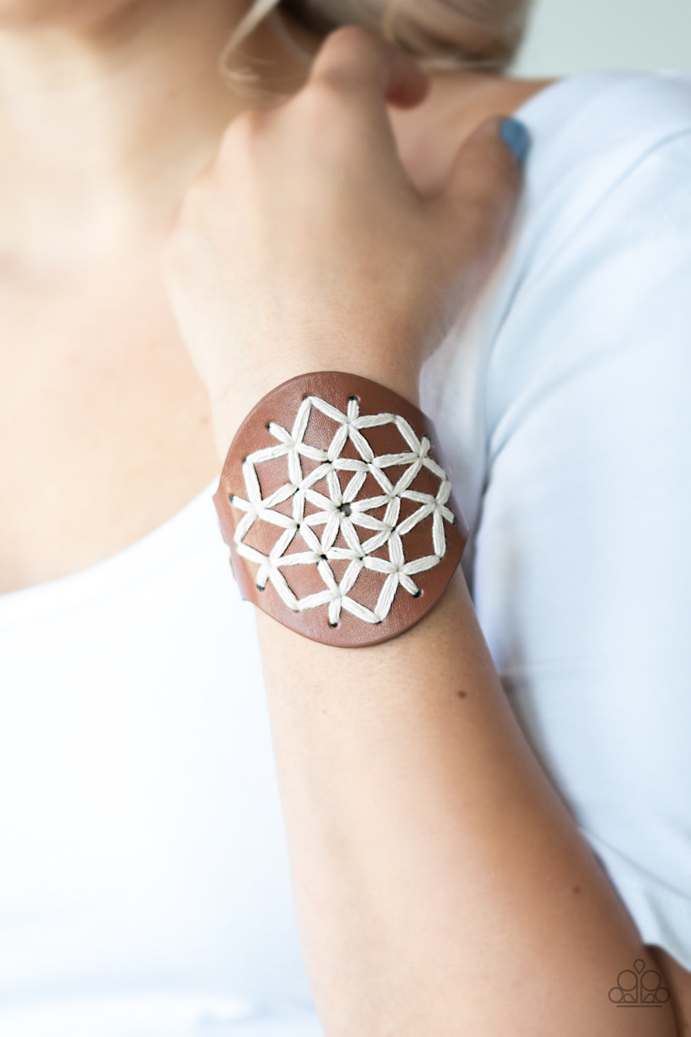 Paparazzi ♥ A Cross-Stitch In Time - Brown ♥ Bracelet