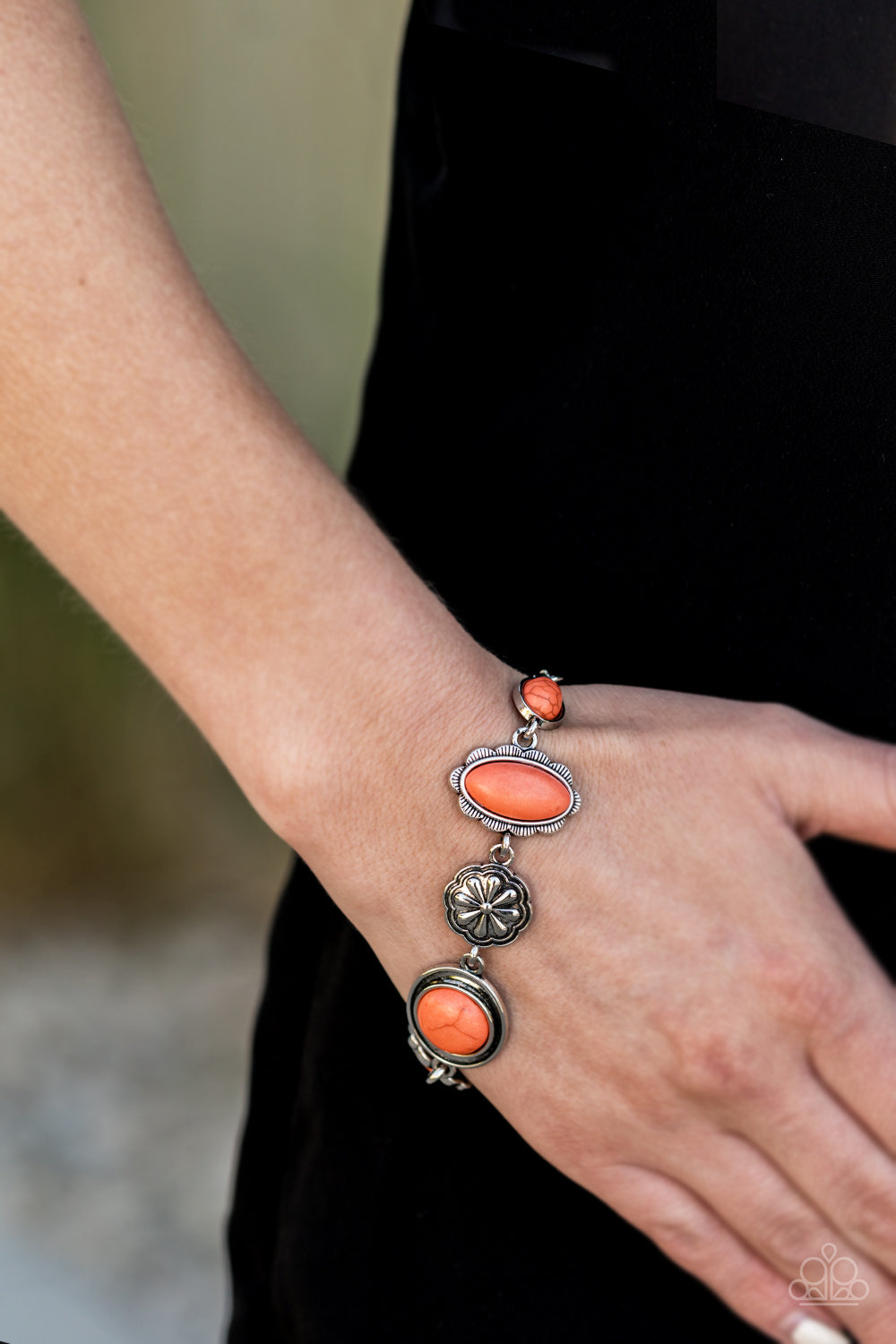 Paparazzi ♥ Gorgeously Groundskeeper - Orange ♥ Bracelet