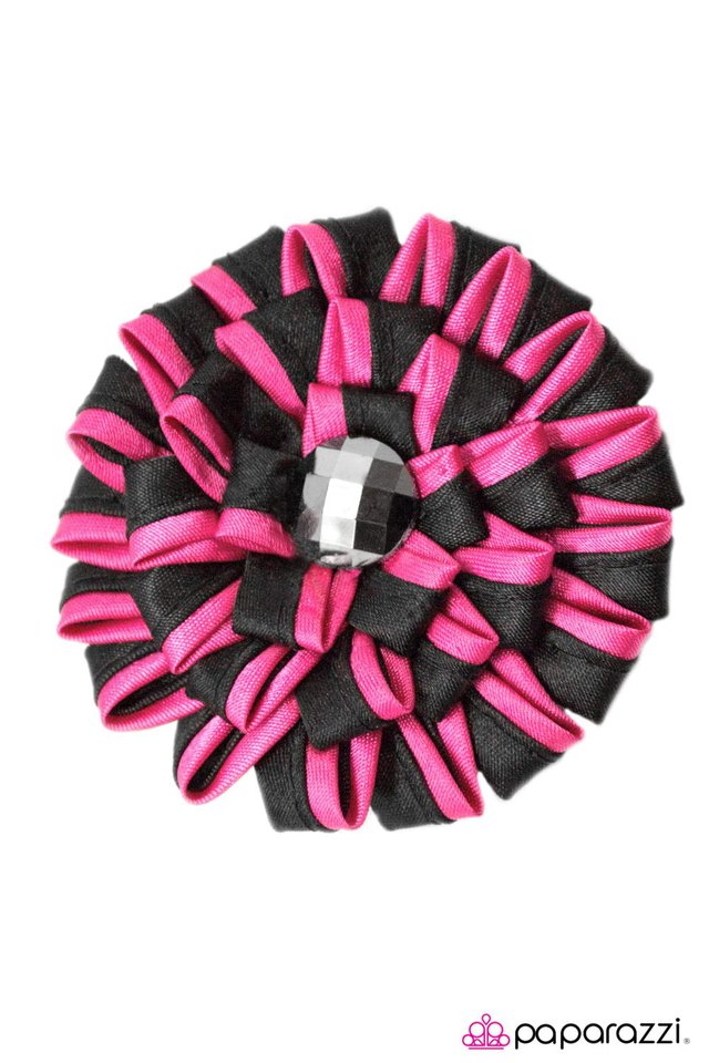 Paparazzi ♥ Candy Striper - Pink ♥ Hair Clip