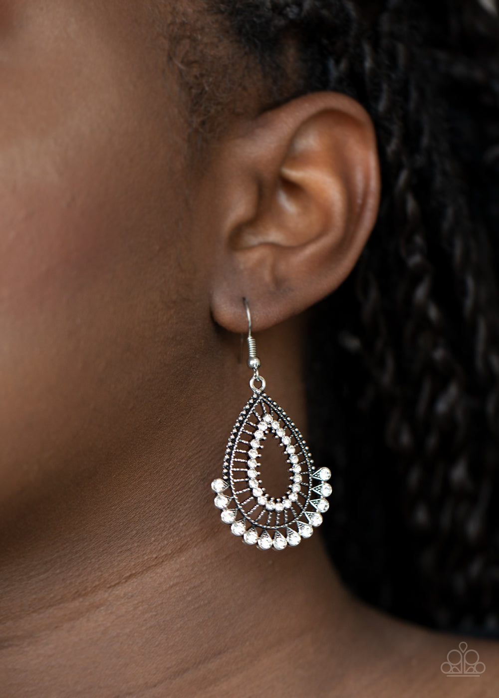 Paparazzi ♥ Castle Collection - White ♥ Earrings