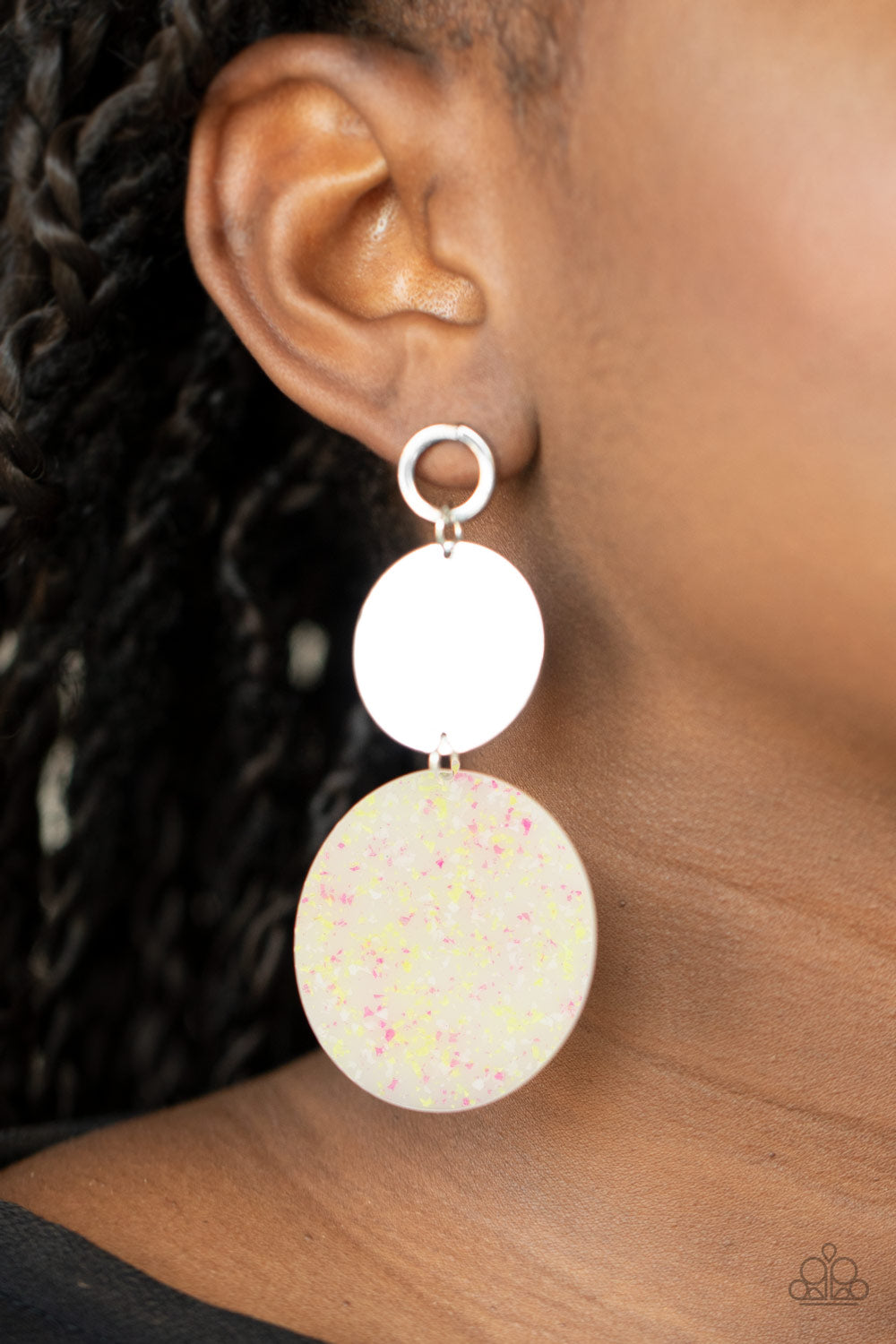 Paparazzi ♥ Beach Day Glow - Yellow ♥ Post Earrings