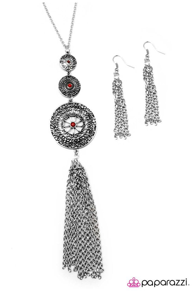 Paparazzi ♥ The Third Wheel - Red ♥ Necklace