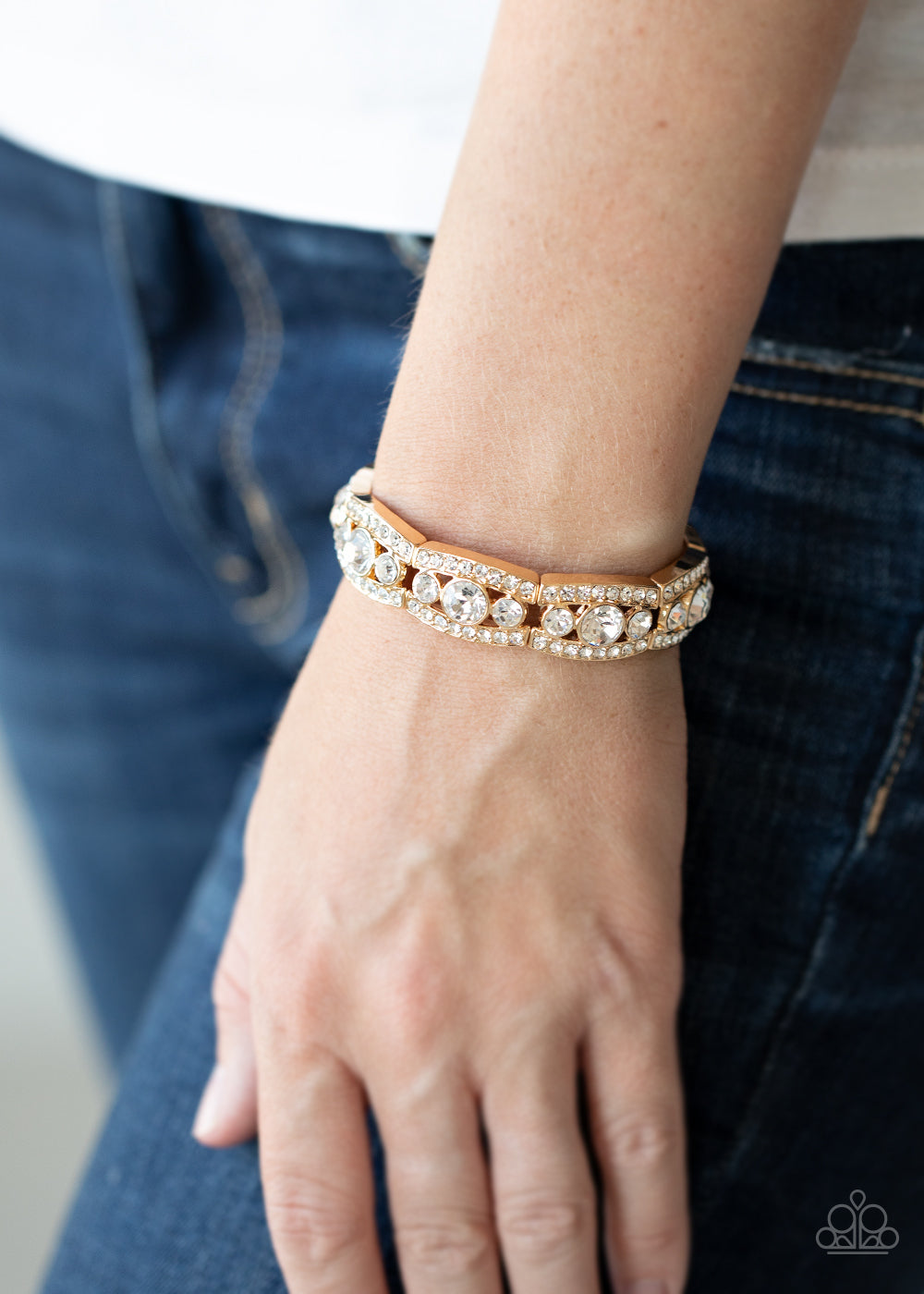 Paparazzi ♥ Easy On The ICE - Gold ♥ Bracelet